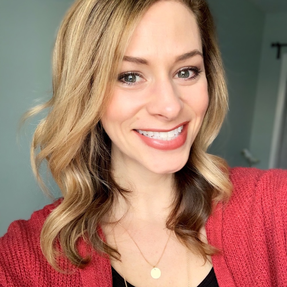 Meet your Posher, Monica